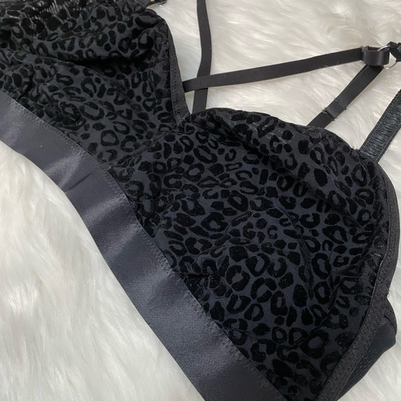 | aerie | bra. Size XL. - Picture 2 of 4